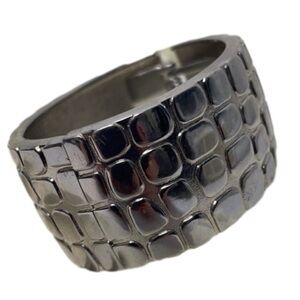 Silver Clamp Bracelet Turtle Shell Design